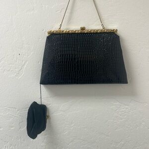 After 5 | Vintage 1950s Evening/ coin purse.  Gold rhinestone clasp. USA.  Black
